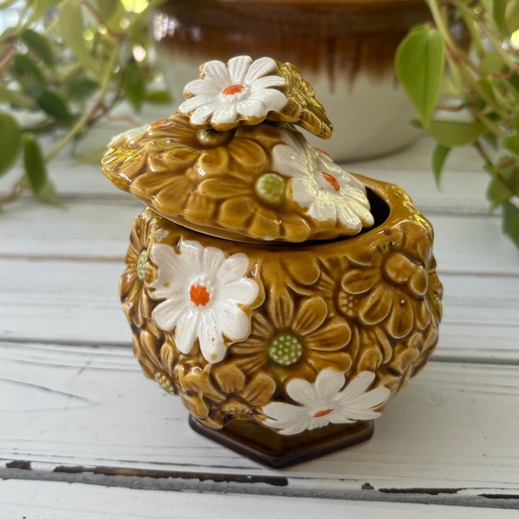 1970s Vintage Amber Daisy Bowl - Picture 8 of 13